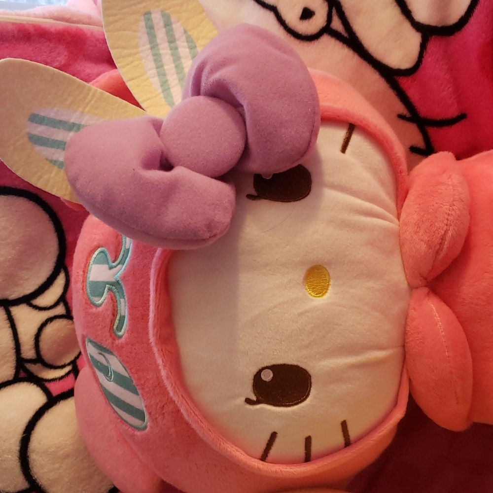 Hello kitty plush (2) - Picture 5 of 6